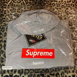 Supreme Gore-Tex contrast stitch Anorak silver